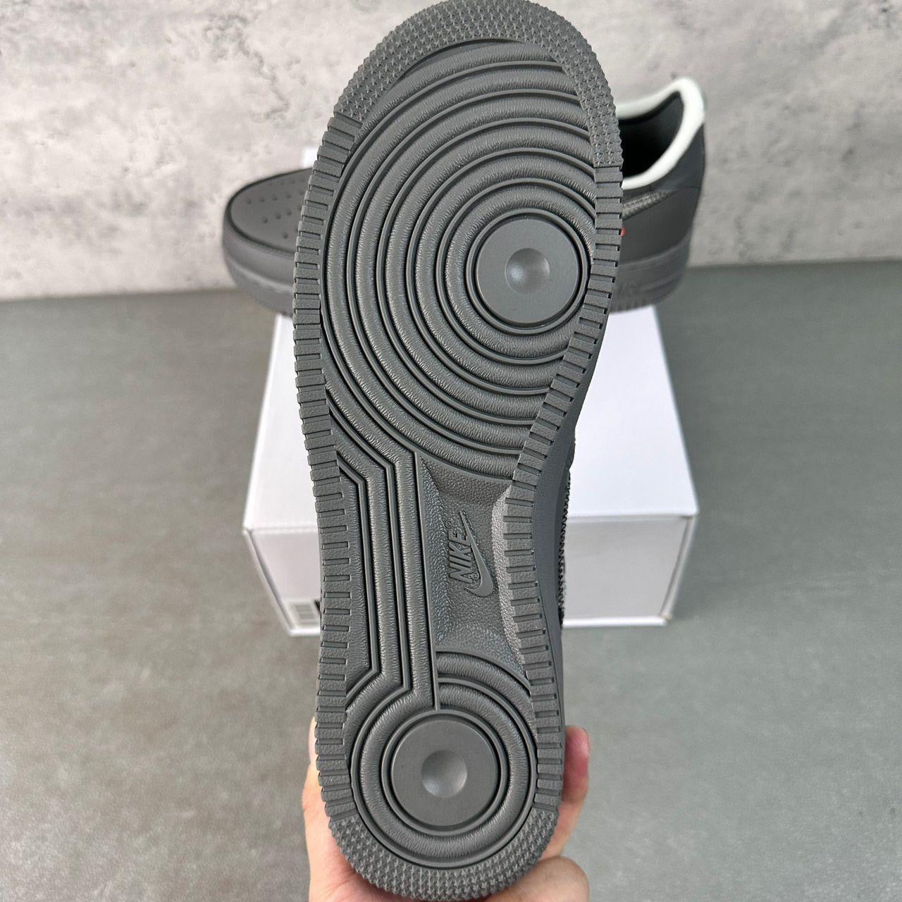 NIKE AIR FORCE 1 x OFF WHITE “ GREY “