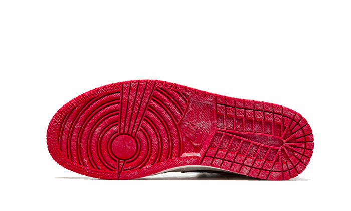 AIR JORDAN 1 HIGH CHICAGO LOST AND FOUND