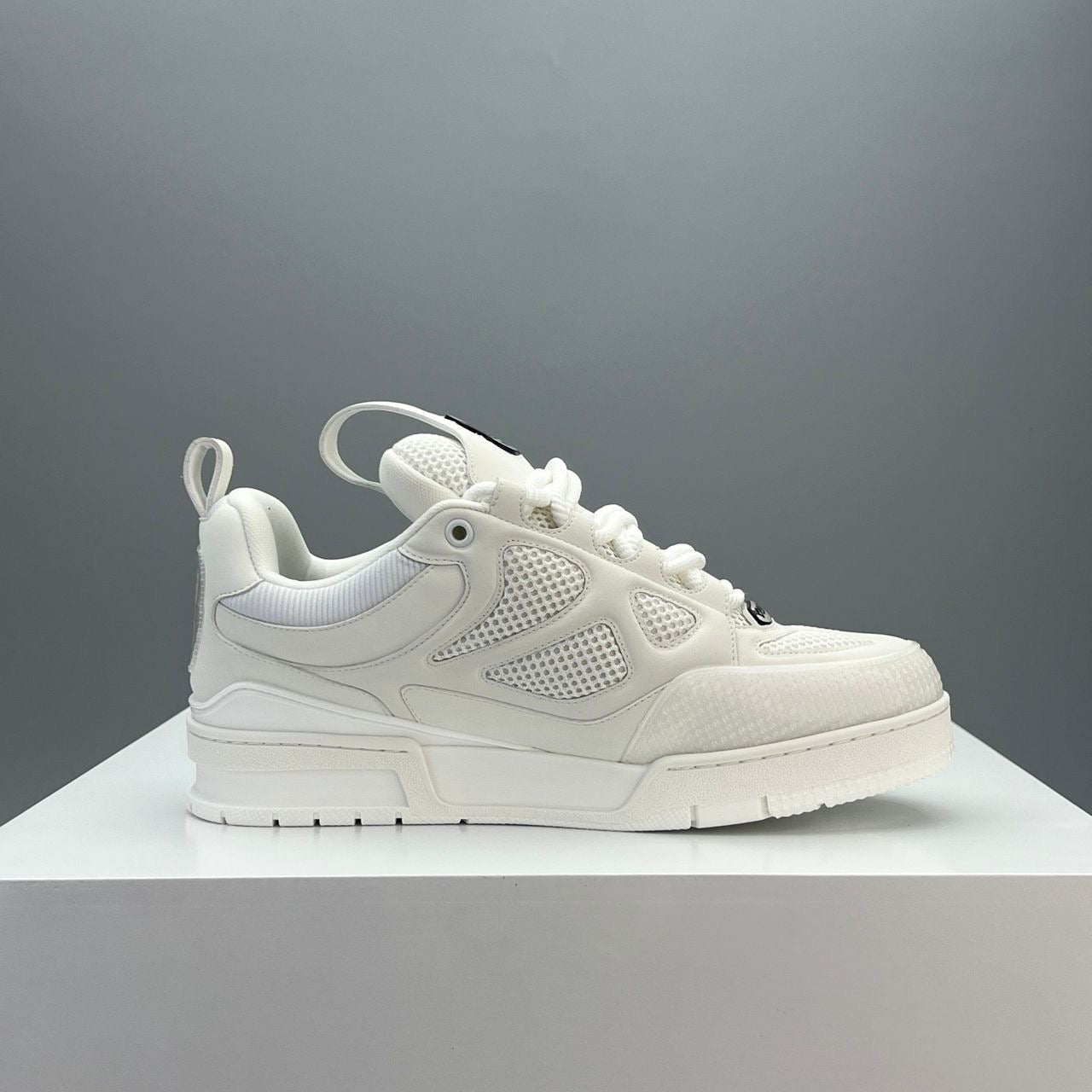 LOUIS VUITTON SKATE WHITE