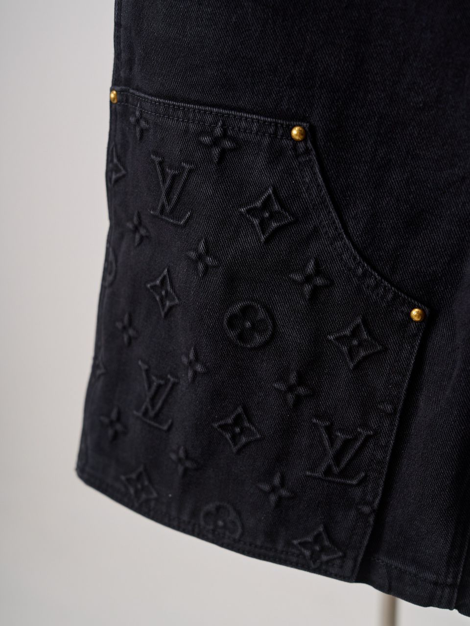 LOUIS VUITTON SHORTS DENIM “BLACK”