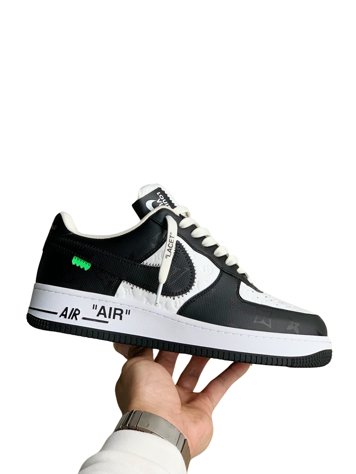 LOUIS VUITTON X NIKE AIR FORCE 1
