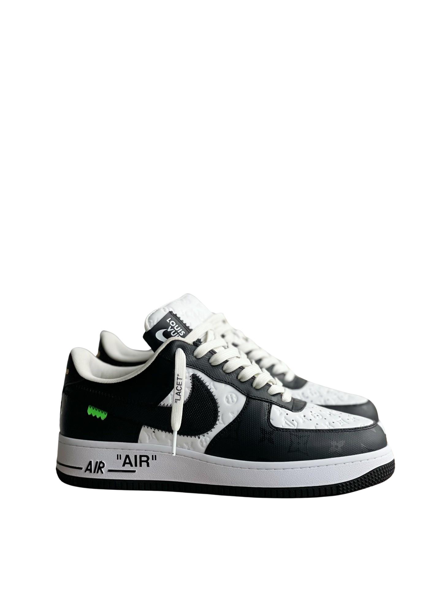 LOUIS VUITTON X NIKE AIR FORCE 1