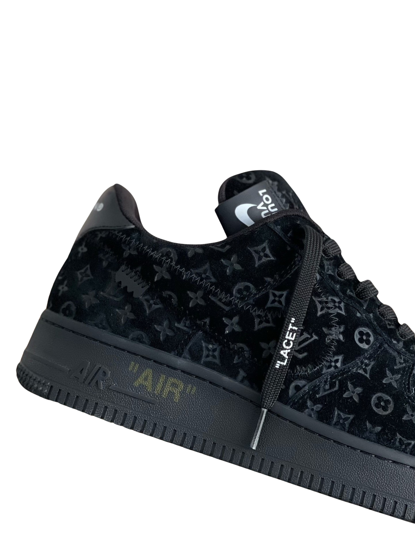LOUIS VUITTON X NIKE AIR FORCE 1