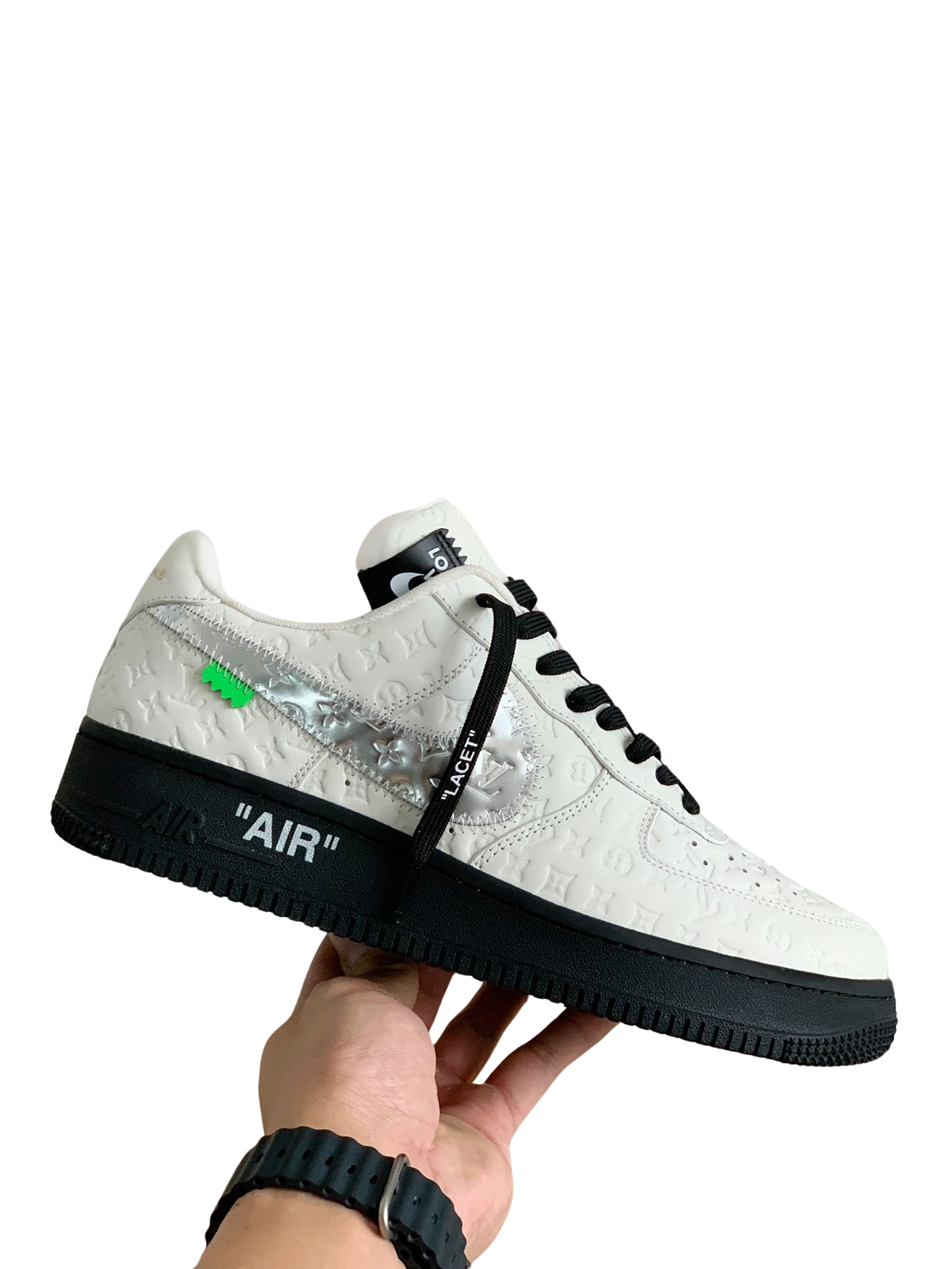 LOUIS VUITTON X NIKE AIR FORCE 1