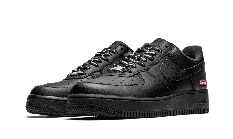 NIKE AIR FORCE 1 BLACK SUPREME