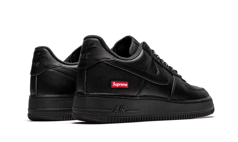 NIKE AIR FORCE 1 BLACK SUPREME