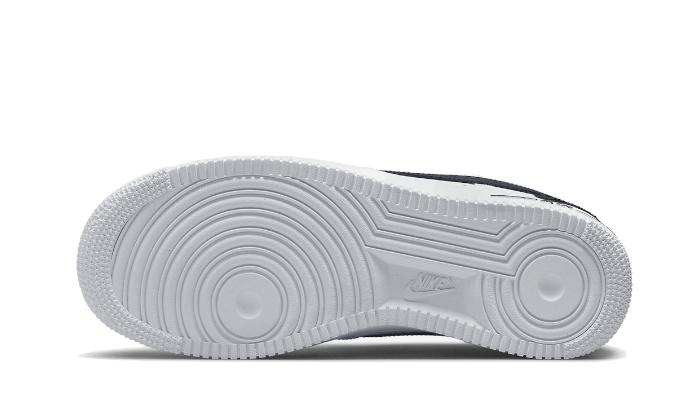 NIKE AIR FORCE 1 07 FM CUT OUT SWOOSH WHITE BLACK