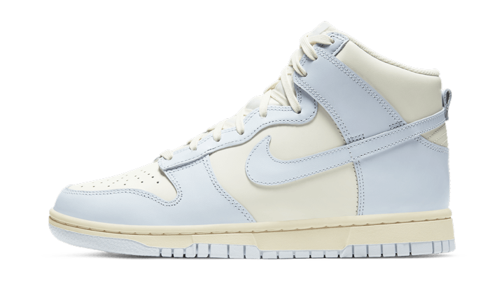 NIKE DUNK HIGH FOOTBALL GREY