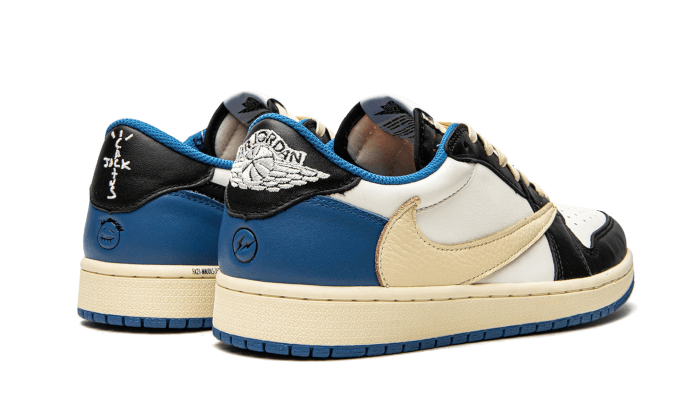 JORDAN 1 LOW TRAVIS SCOTT FRAGMENT