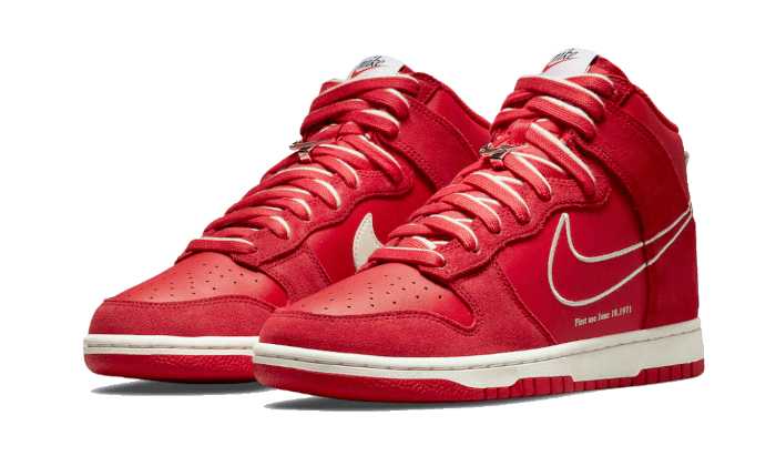 NIKE DUNK HIGH FIRST USE UNIVERSITY RED