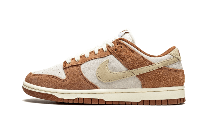 NIKE DUNK LOW MEDIUM CURRY