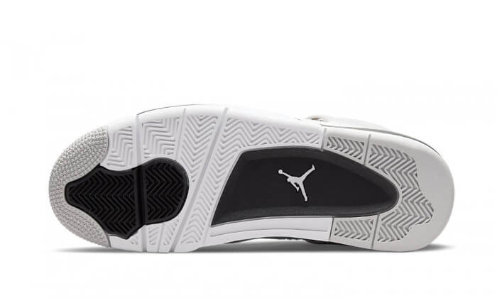 JORDAN 4 MILITARY BLACK - Alti Brand 