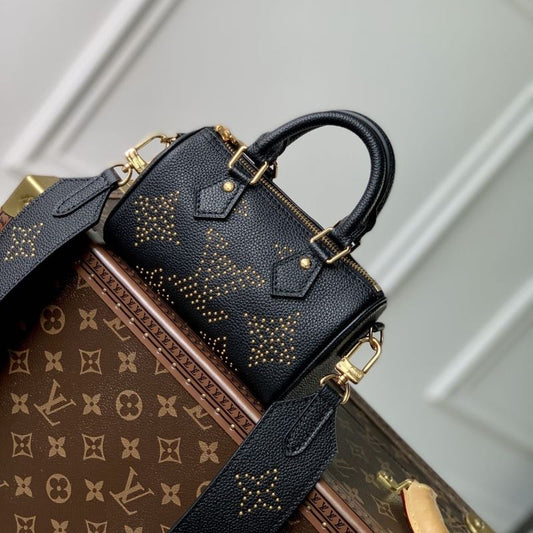 LOUIS VUITTON SPEEDY BAGS
