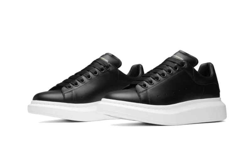 MCQUEEN OVERSIZED BLACK