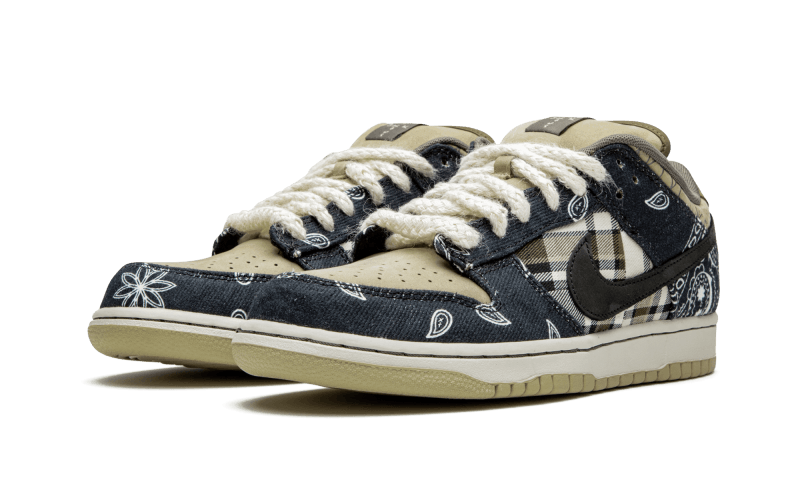 NIKE DUNK LOW TRAVIS SCOTT